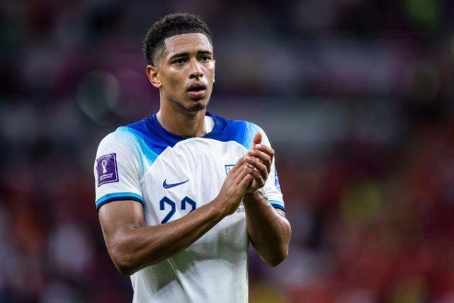 鞋款的发布 鞋款的发布