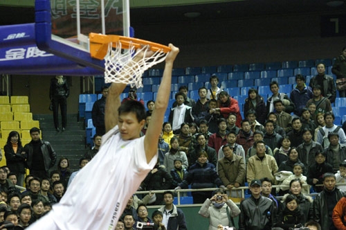 内维尔：约克雷斯在阿森纳机会更多只进10球不够