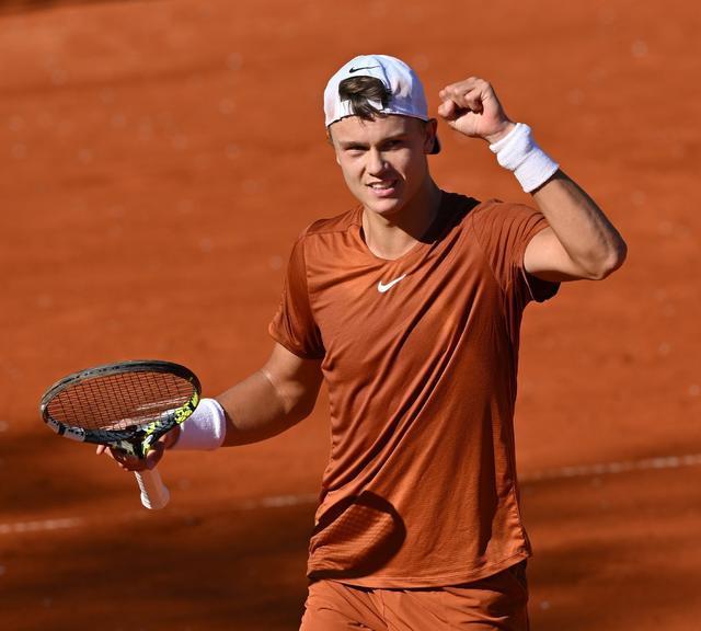 对手头疼不 对手头疼不