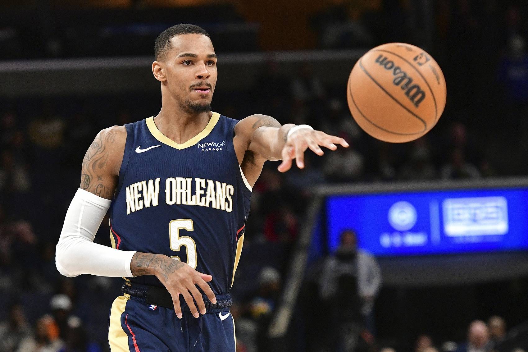 许多球员开 许多球员开